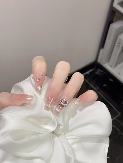 Hellrosa halbmondförmige Katzenaugen mit rosa Diamanten (langes Trapez)